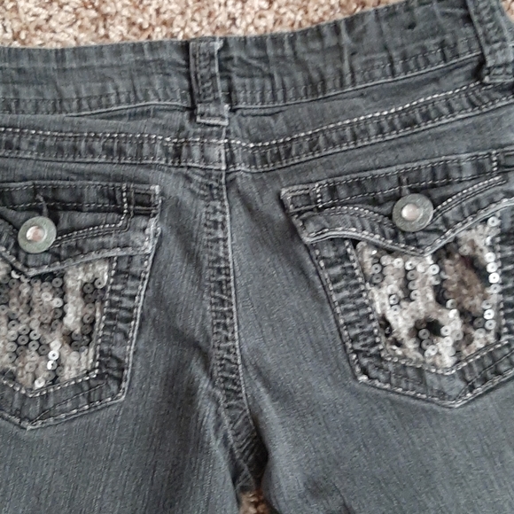 Jeans - Picture 2 of 3